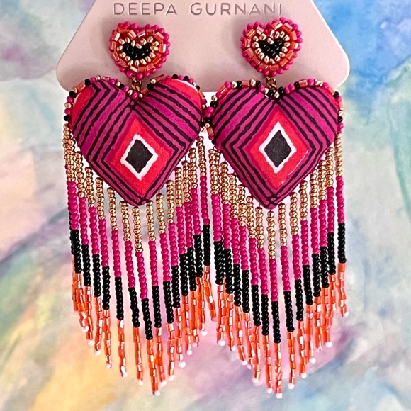 πΊπHPππΊ NWT Deepa Gurnani Beaded Heart Fringe Chandeliers - Picture 3 of 12
